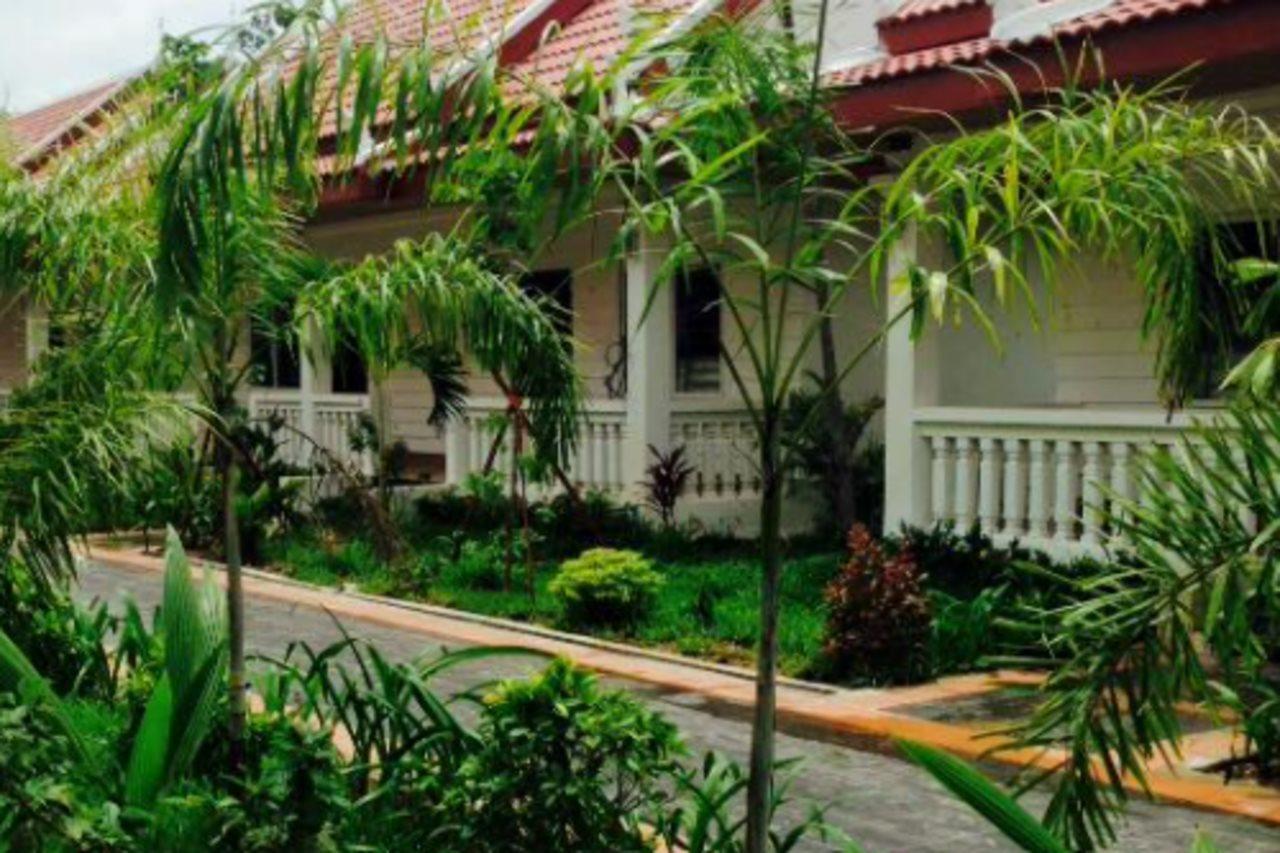 Preah Vihear Jaya Hotel Sra Aem Екстериор снимка